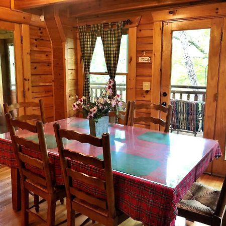 فيلا جاتلينبرجفي Bear Pleasures Cabin المظهر الخارجي الصورة
