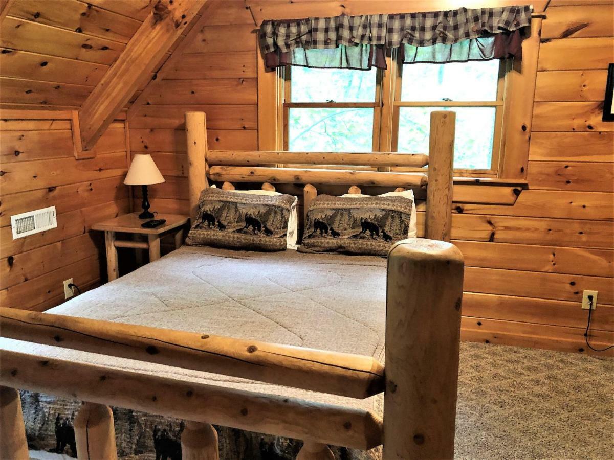 فيلا جاتلينبرجفي Bear Pleasures Cabin المظهر الخارجي الصورة