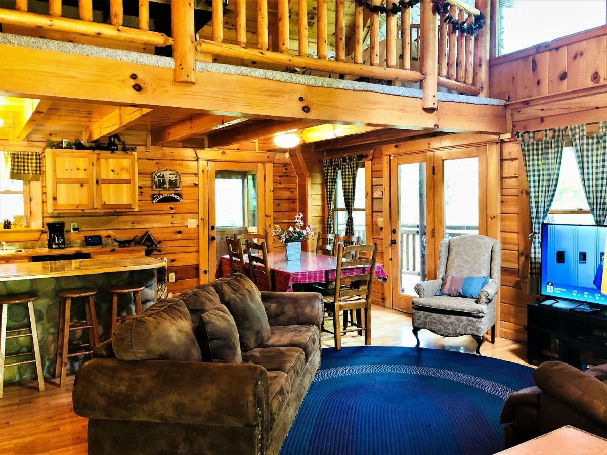فيلا جاتلينبرجفي Bear Pleasures Cabin المظهر الخارجي الصورة